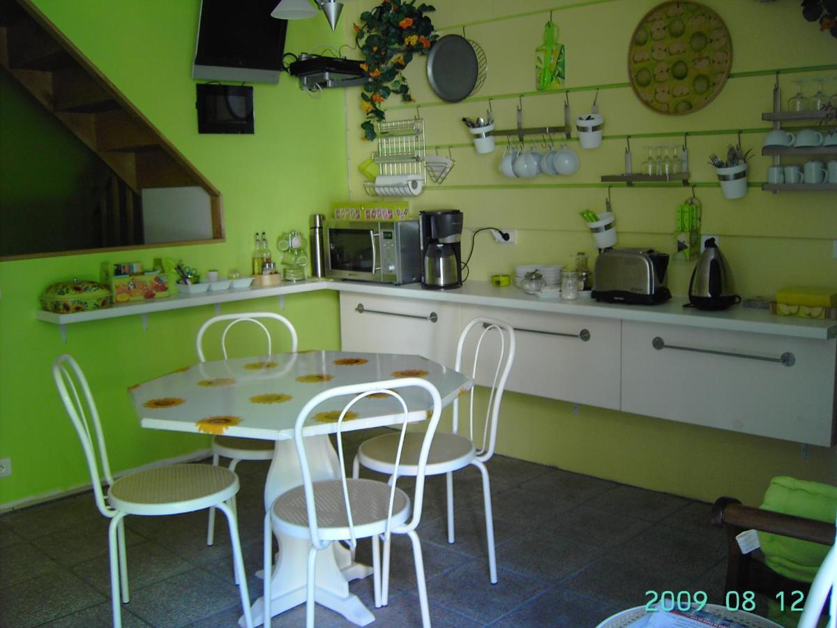 Moustey Chambres D'Hotes Au Grillon Dort מראה חיצוני תמונה