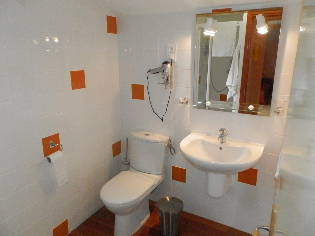 Moustey Chambres D'Hotes Au Grillon Dort חדר תמונה