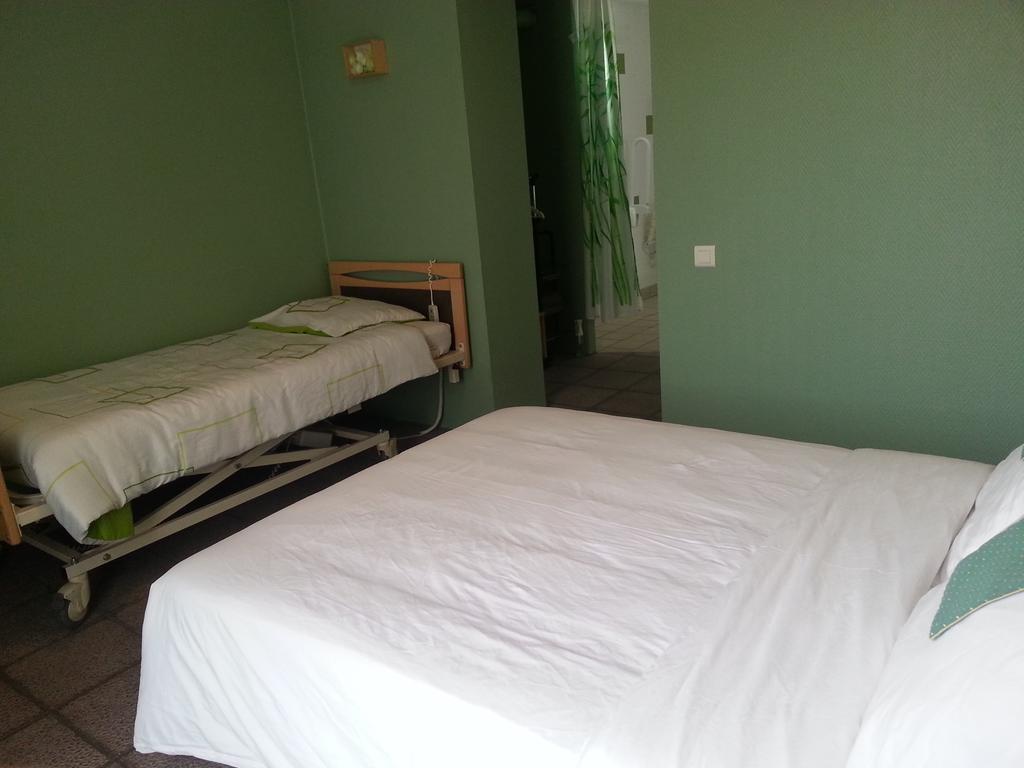 Moustey Chambres D'Hotes Au Grillon Dort מראה חיצוני תמונה